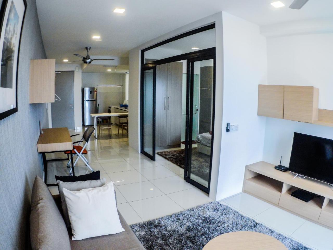 1Tebrau Premium Suites By 12Stay Johor Bahru Exterior photo