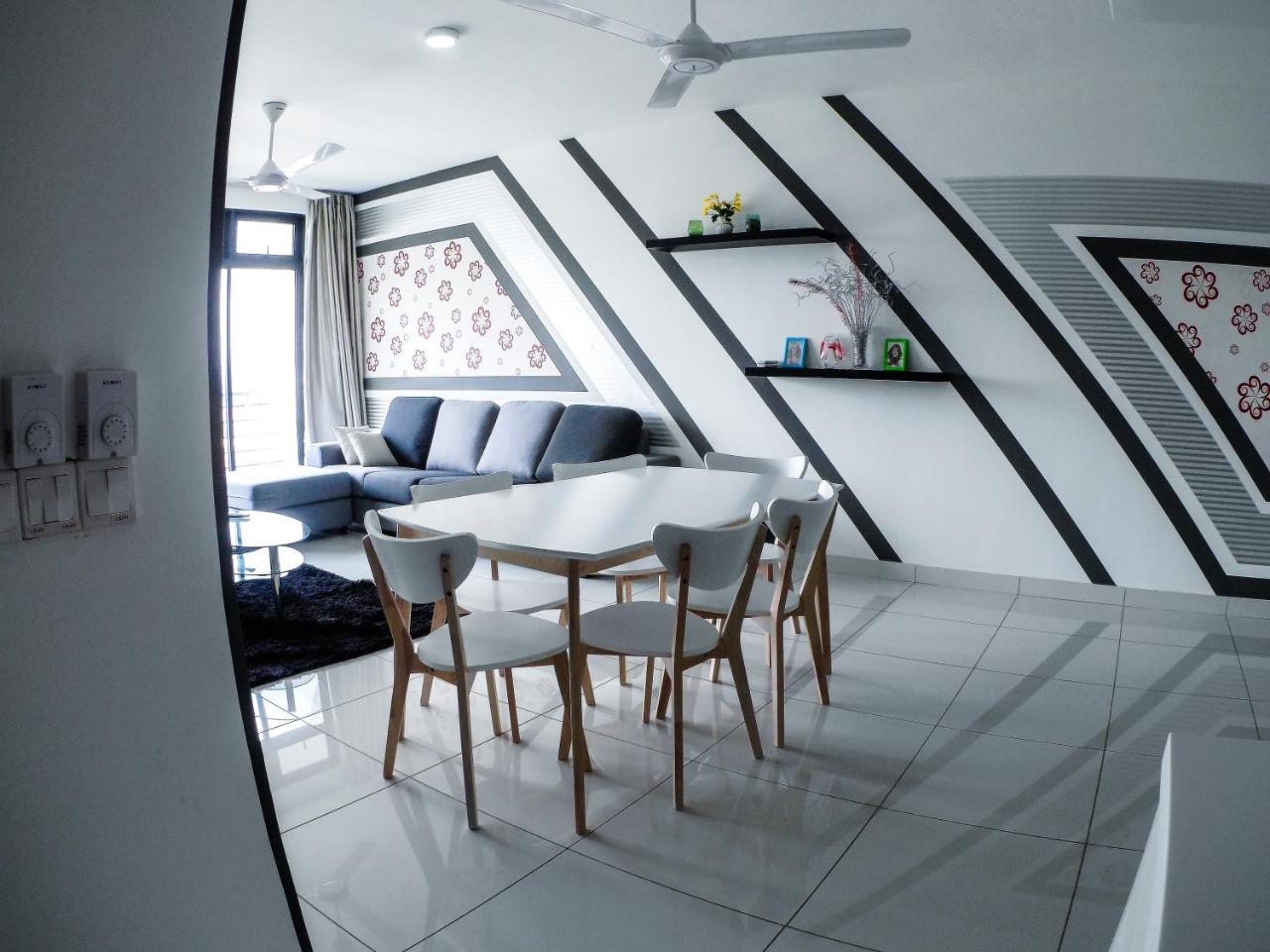 1Tebrau Premium Suites By 12Stay Johor Bahru Exterior photo