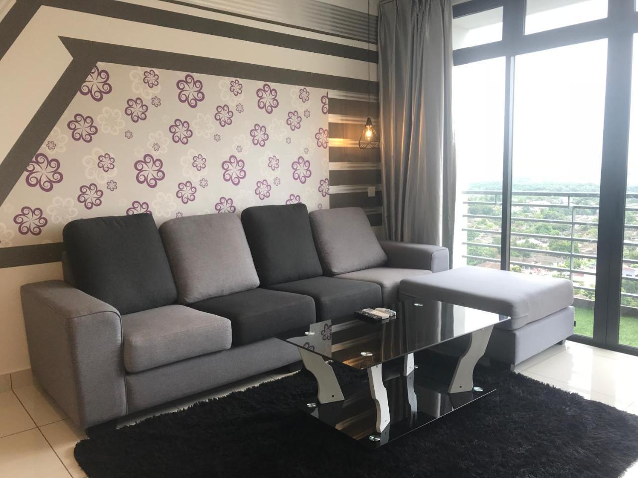 1Tebrau Premium Suites By 12Stay Johor Bahru Exterior photo