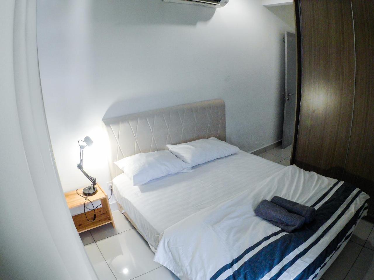 1Tebrau Premium Suites By 12Stay Johor Bahru Exterior photo